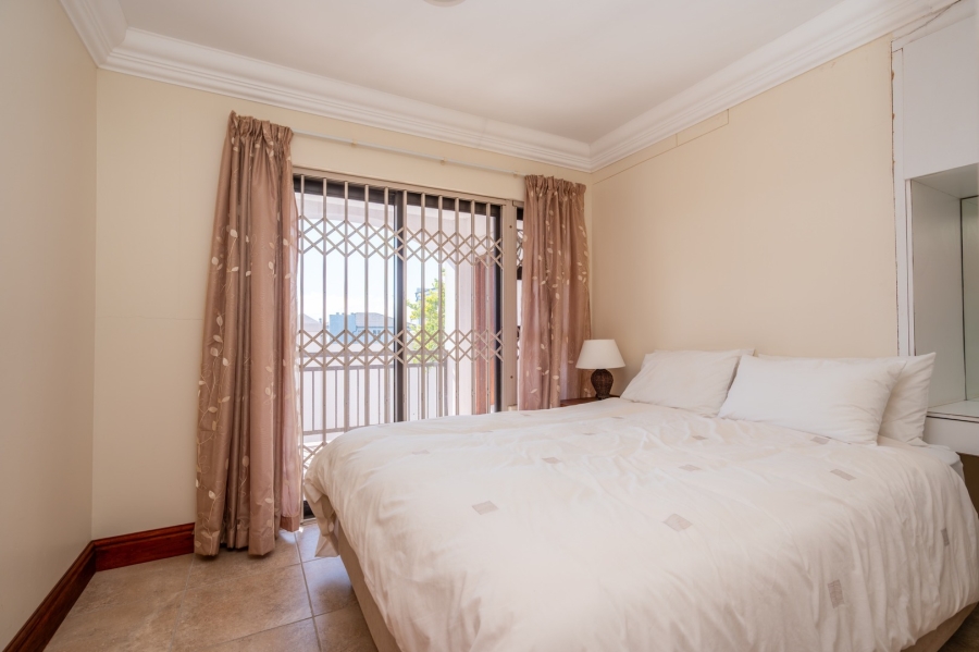 7 Bedroom Property for Sale in Myburgh Park Western Cape